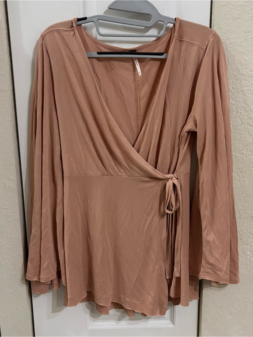 Women’s Wrap Long-Sleeve Top in Dusty Rose